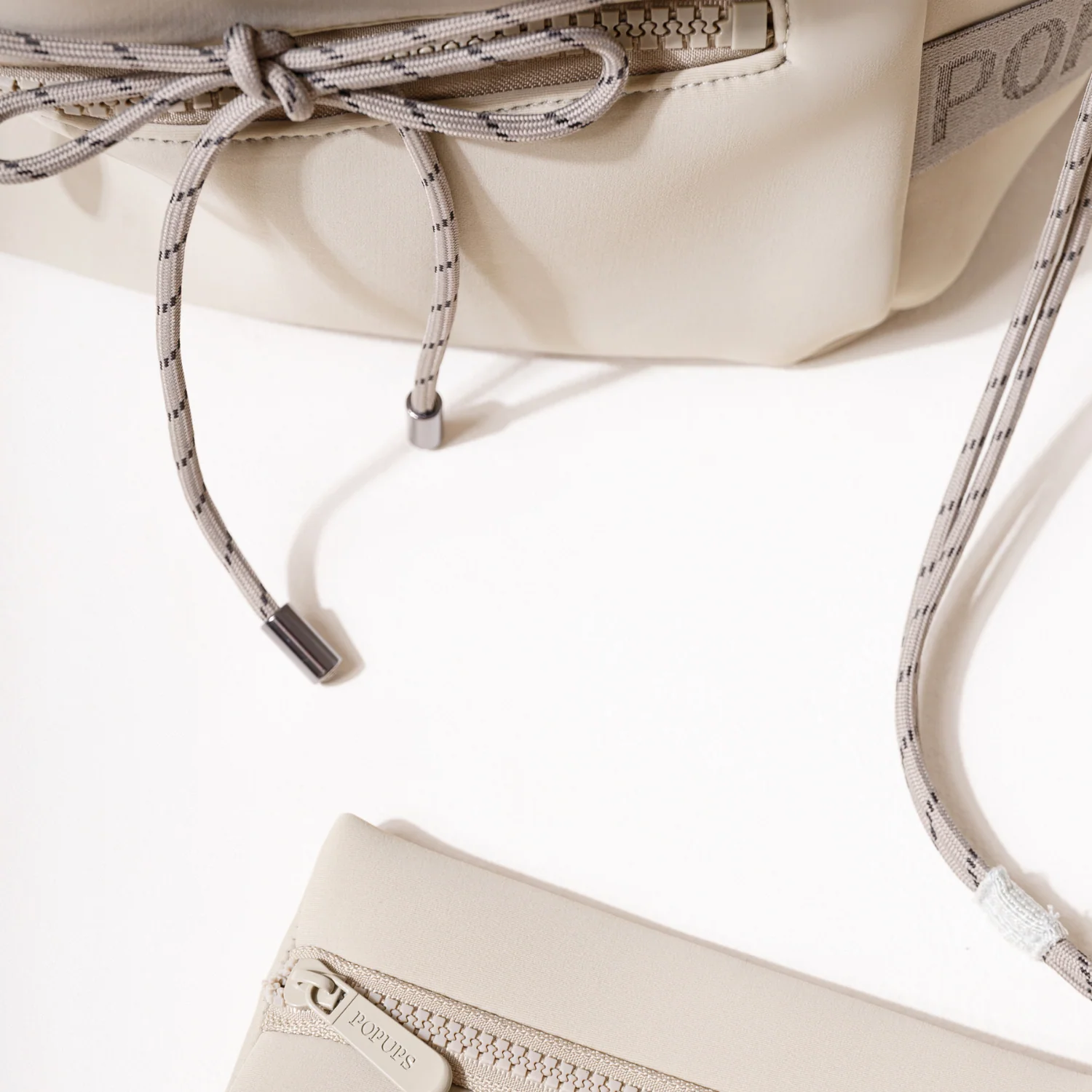 EVERYDAY BACKPACK TAUPE - Image 10