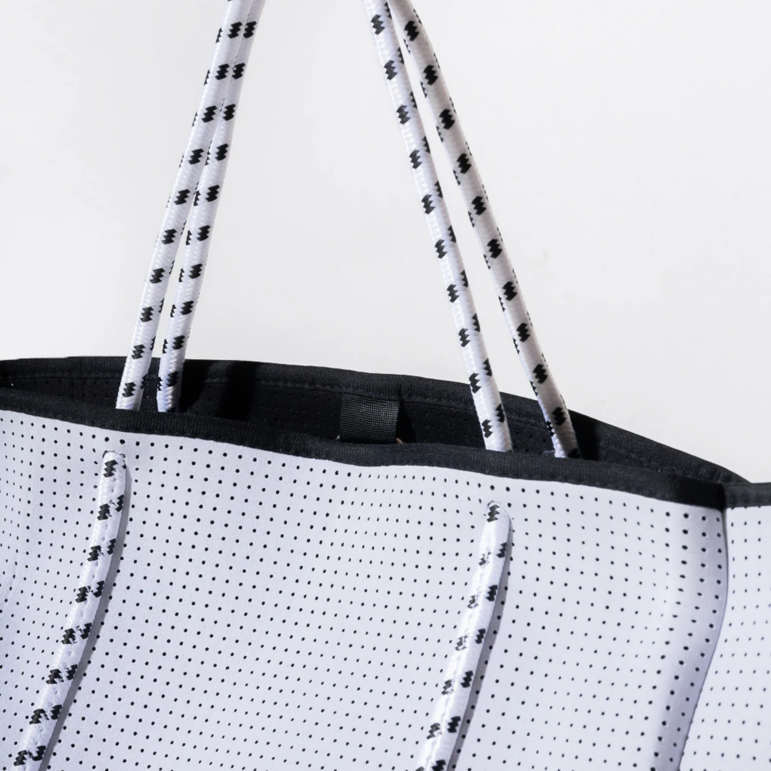 EVERYDAY TOTE NOT WHITE - Image 5