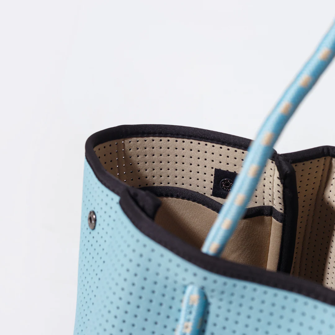 EVERYDAY TOTE SKY BLUE - Image 4