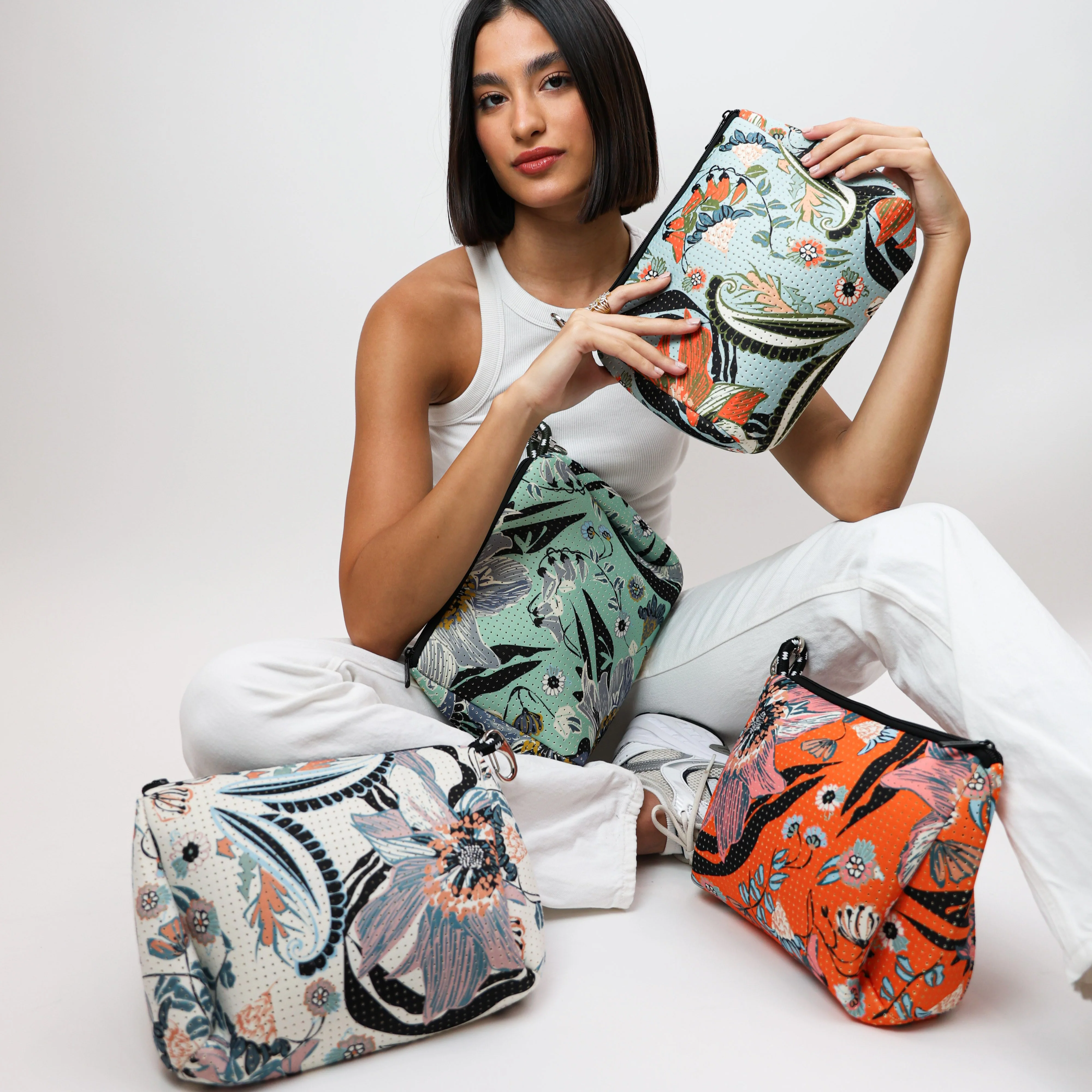 ESSENTIAL POUCH BLOSSOM BLUE - Image 4