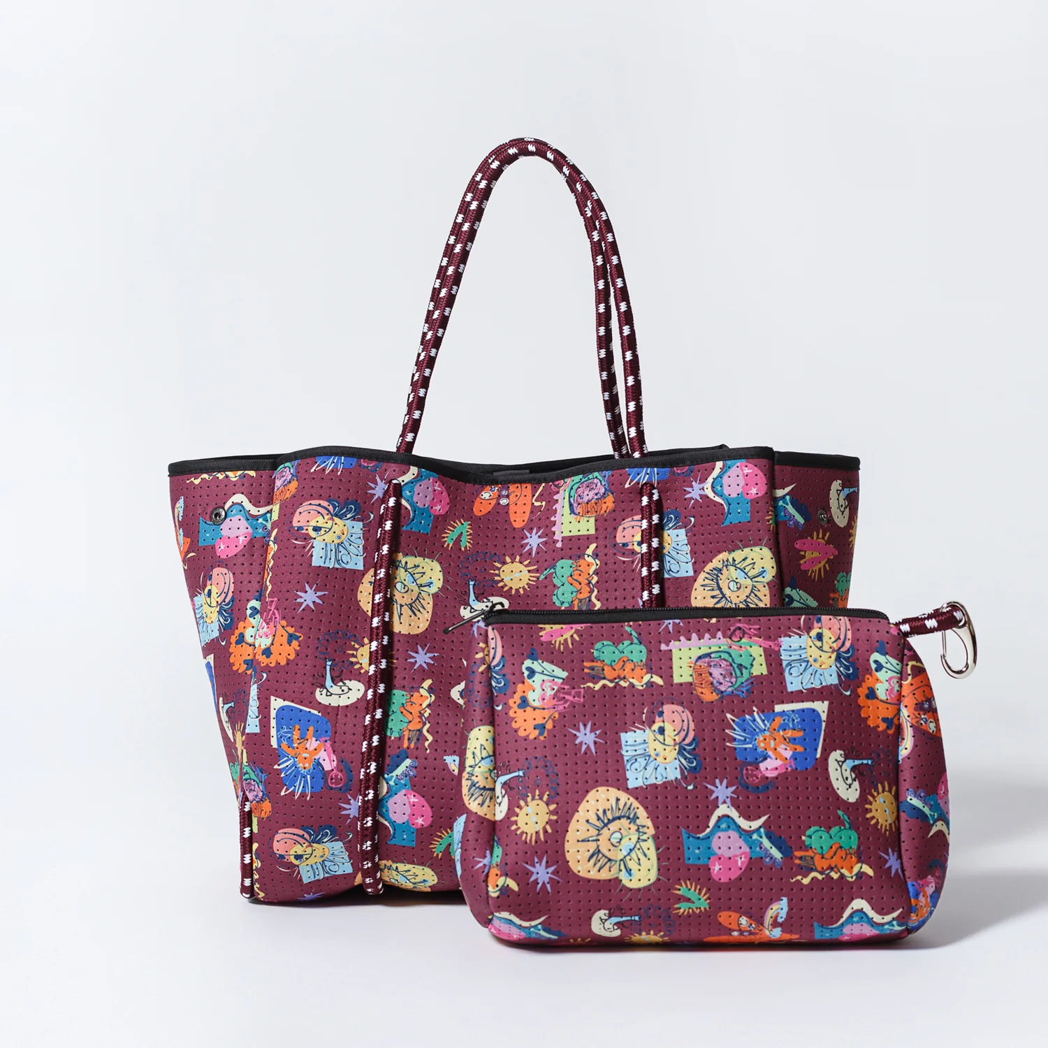 ESSENTIAL POUCH CONSTRUYENDO FUTUROS BURGUNDY - Image 4